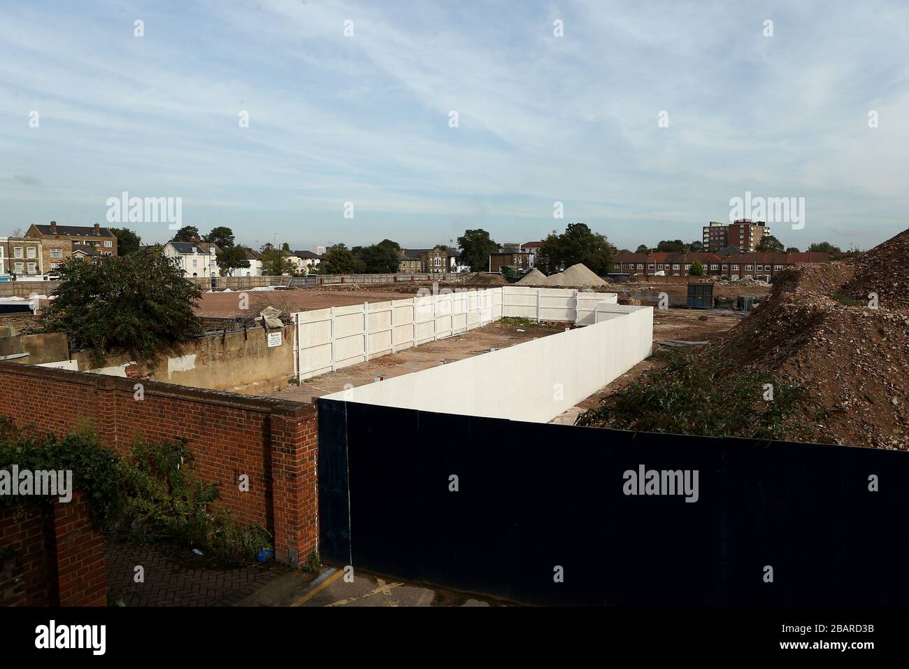 Una visione generale dei lavori di demolizione in corso accanto a White Hart Lane, dove Tottenham Hotspur progetta un nuovo stadio Foto Stock