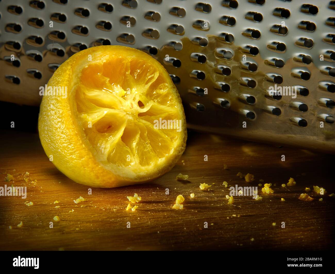 Rendere la scorza di limone Foto Stock