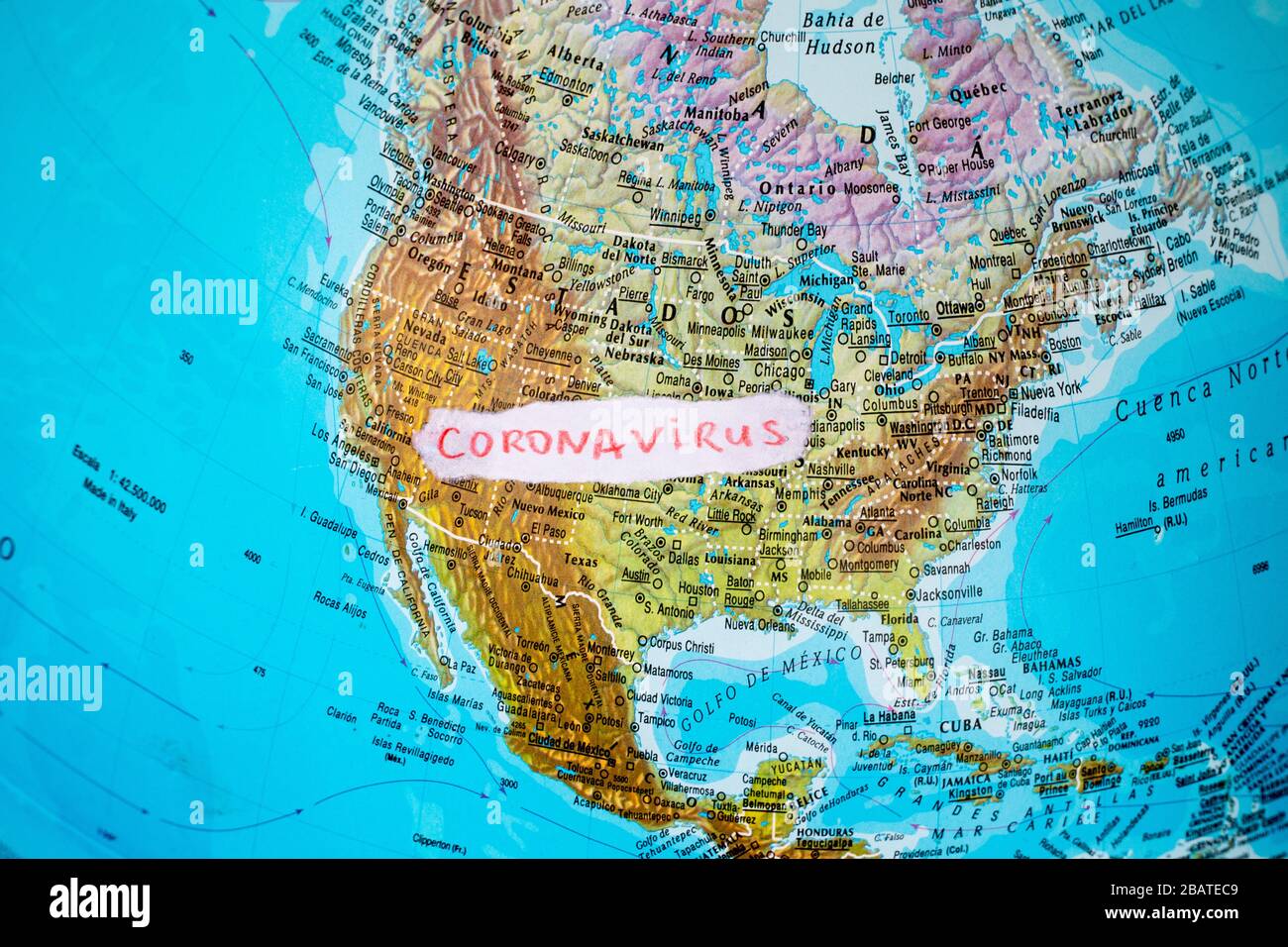 Mappa degli Stati Uniti coronavirus contagio minaccia epidemica. Contagio COVID19 negli Stati Uniti. Immagine planetaria. Vista a globo dallo spazio Foto Stock