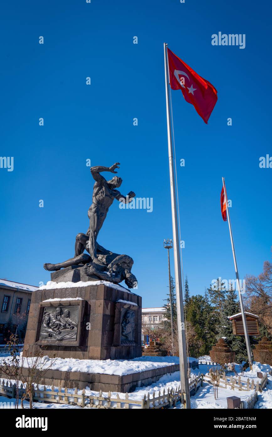 Monumento Ataturk Buyuk Utku nel centro della città, Afyonkarahisar/Turchia Foto Stock