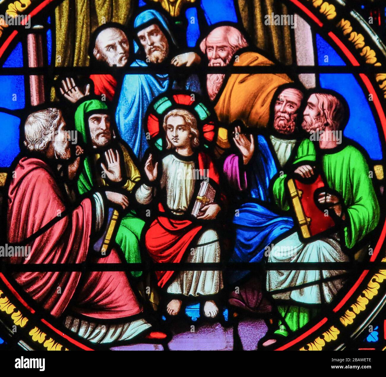 Saint-Adresse, Francia - 15 agosto 2019: Vetrate nella Cappella di Notre-Dame-des-flots (1857) a Sainte Adresse, le Havre, Francia, raffigurante Chr Foto Stock
