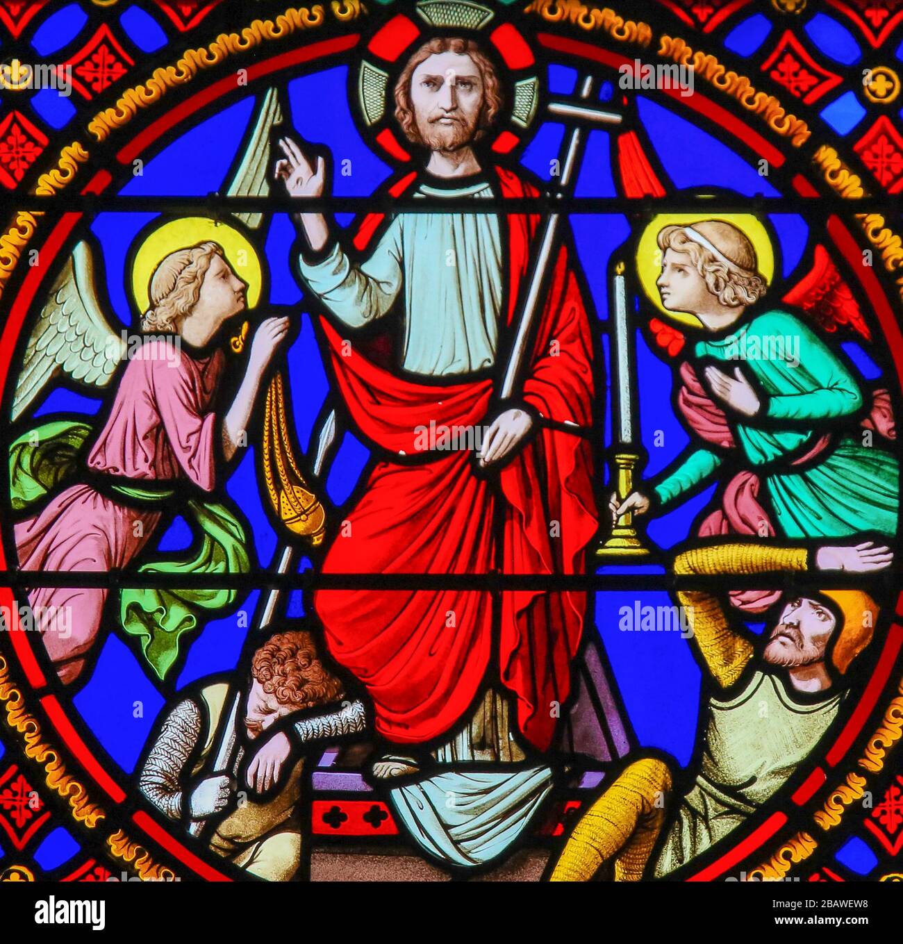 Saint-Adresse, Francia - 15 agosto 2019: Vetrate nella Cappella di Notre-Dame-des-flots (1857) a Sainte Adresse, le Havre, Francia, raffigurante il Foto Stock