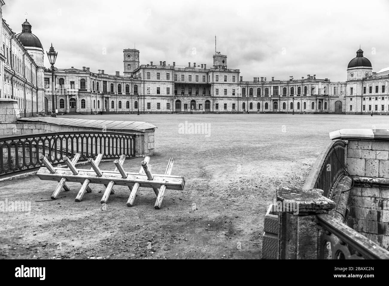 Immagine in bianco e nero del palazzo reale di Gatchina. Russia Foto Stock