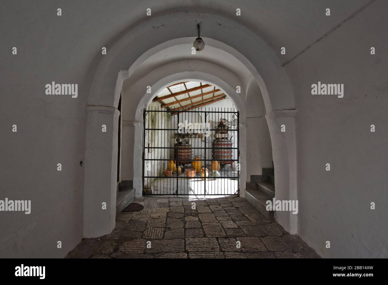 Sant'Agata de 'Goti, Italia. La porta d'ingresso ad un'antica casa nobiliare Foto Stock