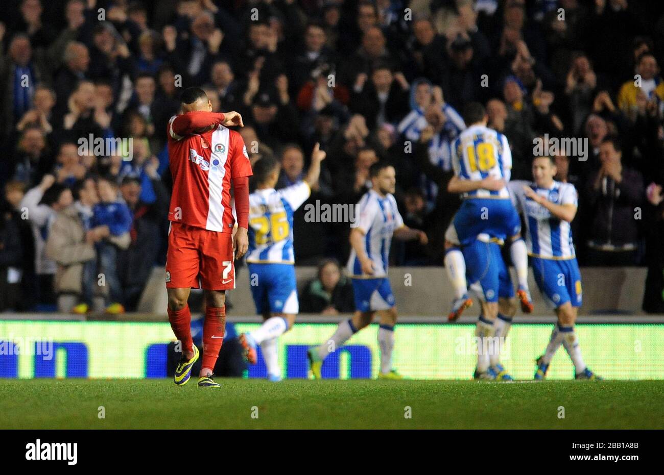 Joshua King di Blackburn Rovers mostra il suo rifiuto dopo Brighton e Hove Albion hanno segnato il loro terzo obiettivo del gioco Foto Stock