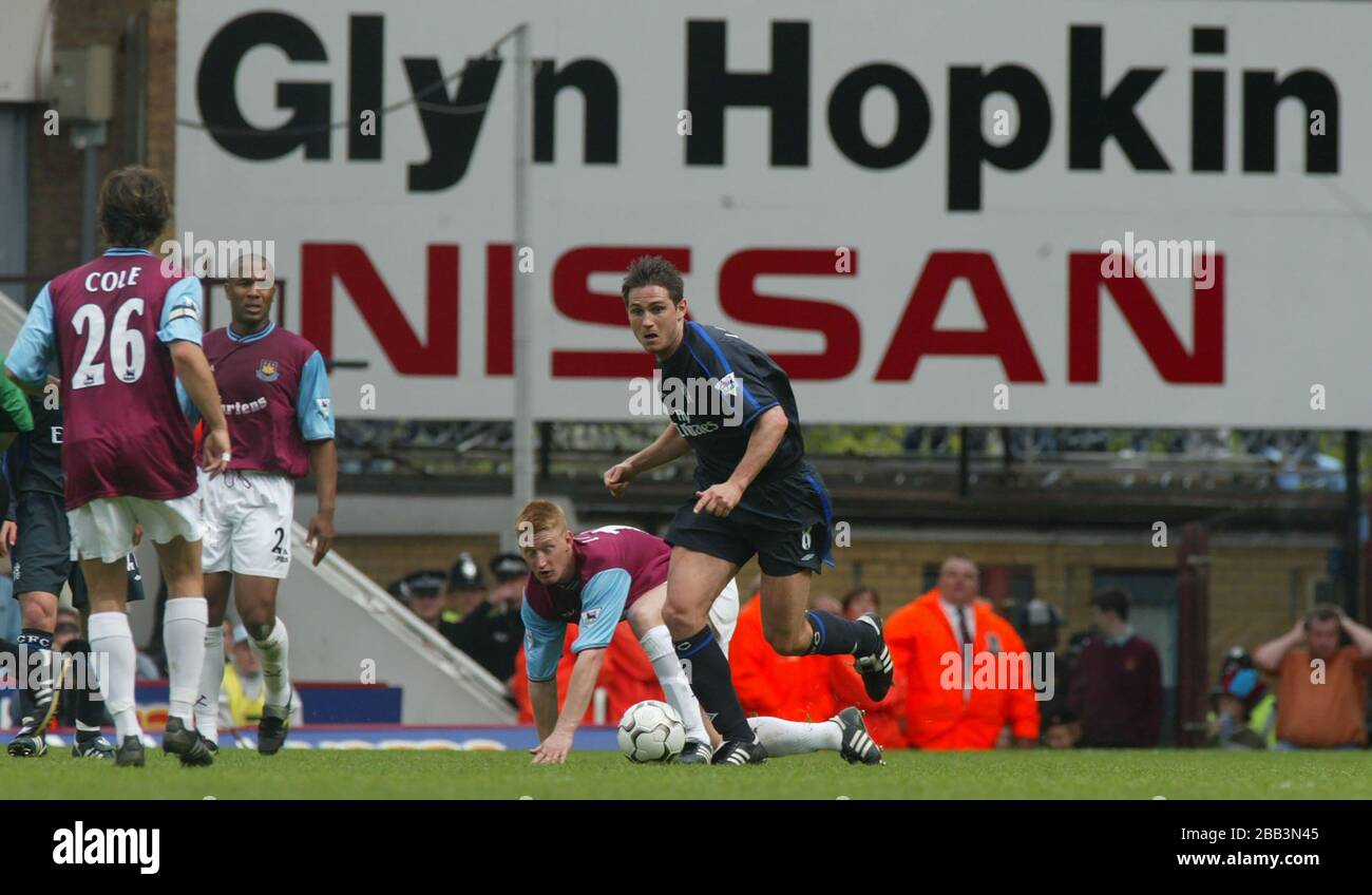 LONDRA, Regno Unito, 03 MAGGIO Frank Lampard di Chelsea durante la Barclaycard Premiership tra West Ham United e Chelsea allo stadio Upton Park , lo Foto Stock