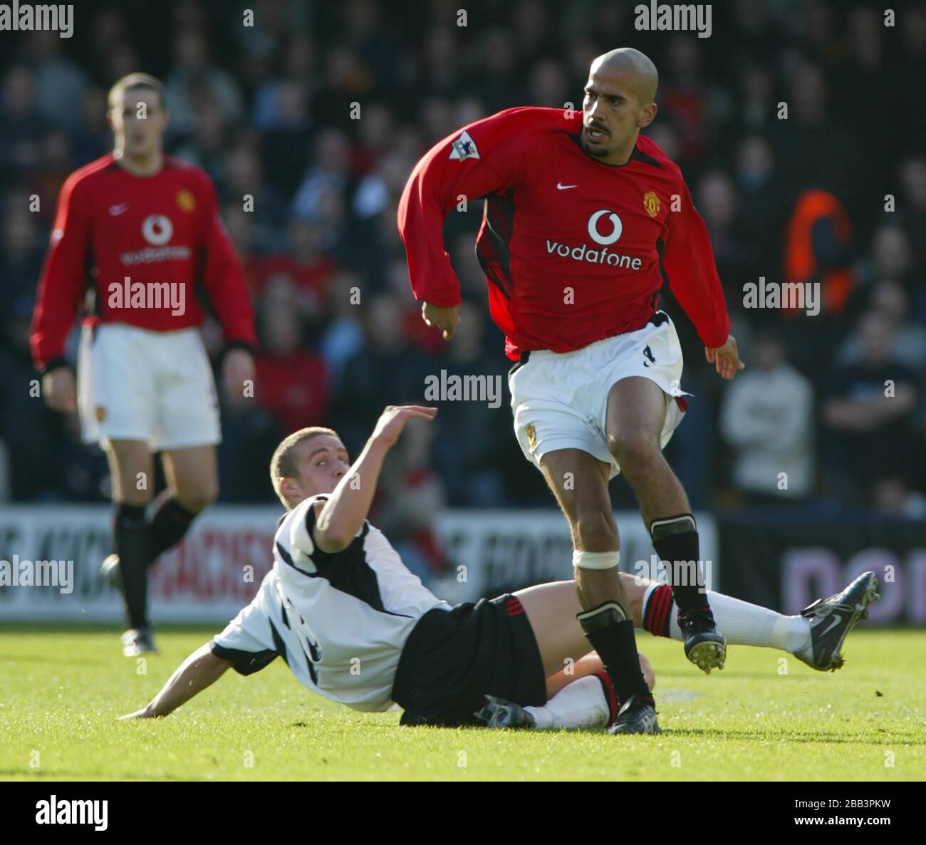 LONDRA, Regno Unito, 19 OTTOBRE Juan Sebastian Veron del Manchester United in azione durante la Barclays Premier League tra Fulham e Manchester un Foto Stock