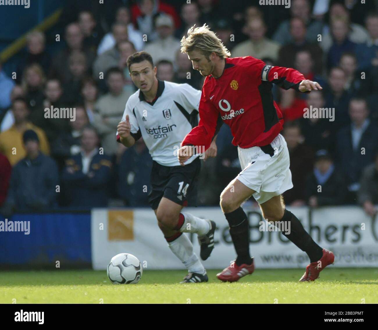 LONDRA, Regno Unito, 19 OTTOBRE David Beckham di Manchester United in azione durante la Barclays Premier League tra Fulham e Manchester United AT Foto Stock