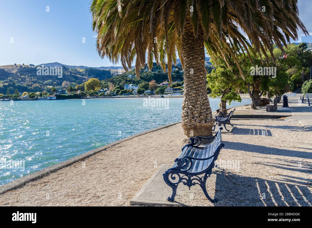 Akaroa che si trova nell'isola sud della Nuova Zelanda. Foto Stock