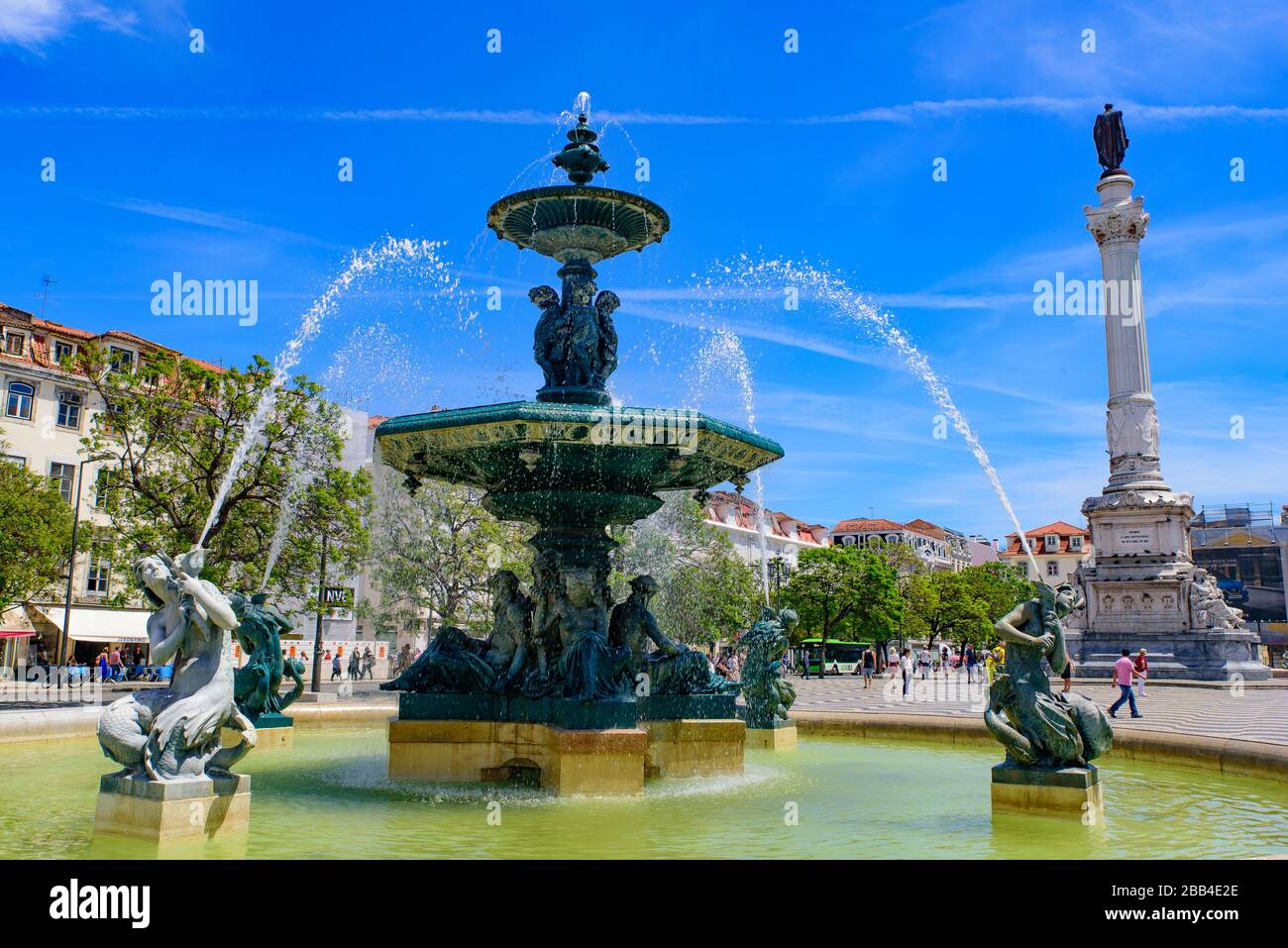 La fontana in Piazza Rossio a Lisbona, Portogallo Foto Stock