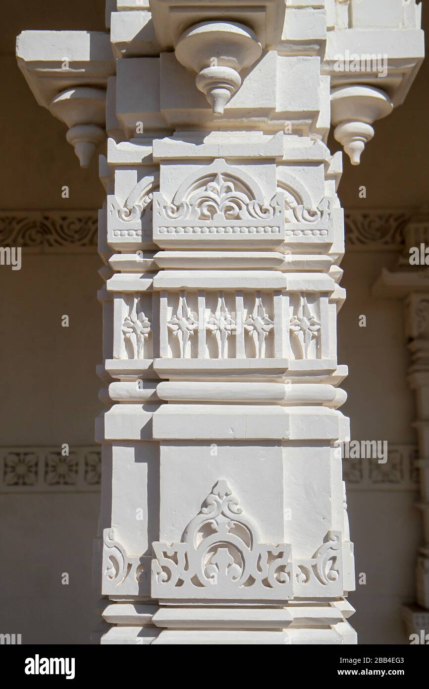Colonna dettaglio, BAPS Shri Swaminarayan Mandir, un tempio indù vicino ad Atlanta, a Lilburn, Georgia, Stati Uniti Foto Stock