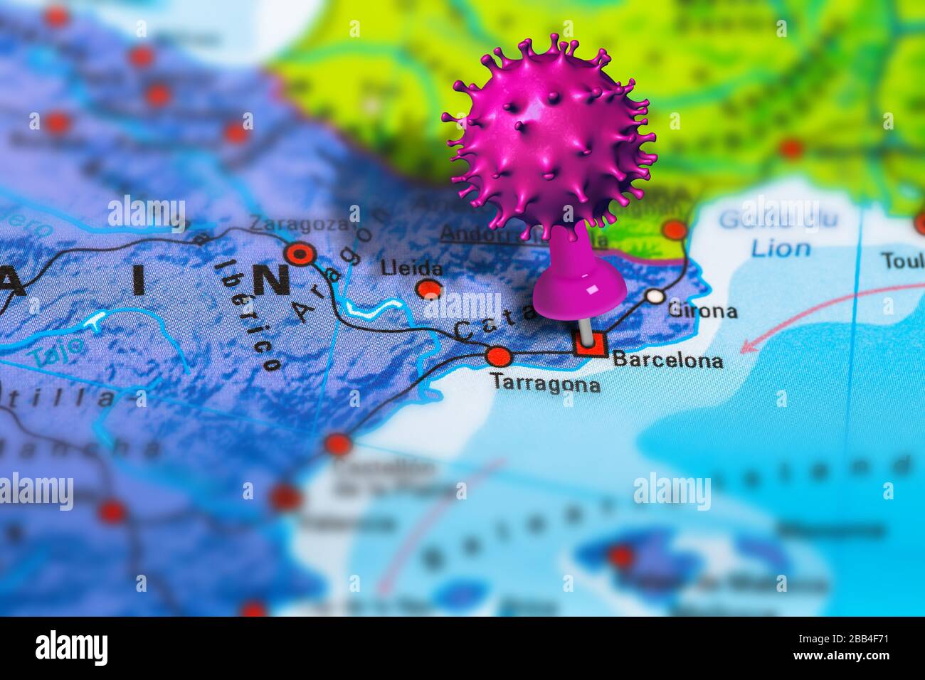 Covid-19 focolaio o nuovo Coronavirus, 2019-nCoV, virus pin a Barcellona sulla mappa della Spagna. Virus Covid 19-NCP: Contagio e propagazione della malattia in Foto Stock