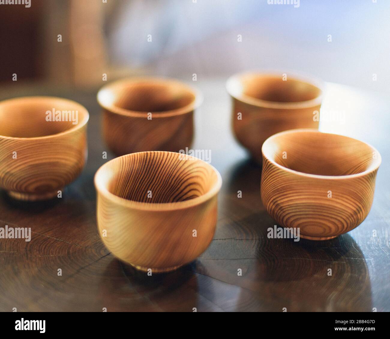 tradizionale giapponese fatto a mano utensili in legno. Foto Stock