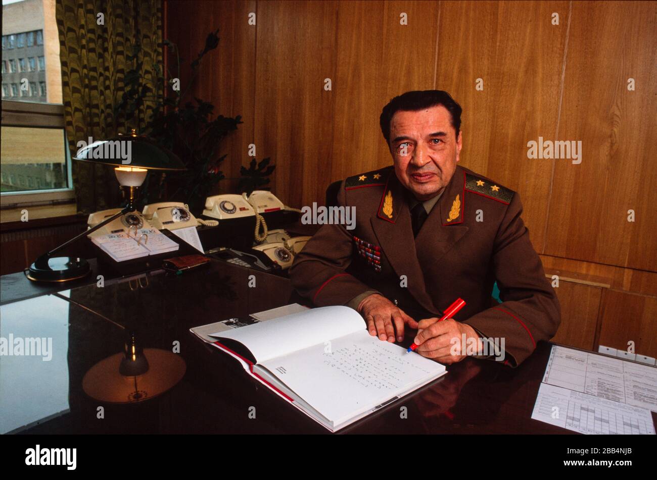 KGB della scuola di formazione, Mosca, Russia, URSS 1990. Docente e gli studenti nella foto-sezione forense Foto Stock