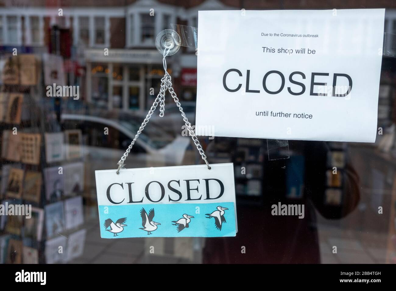 Coronavirus Covid-19 nota in una libreria a Muswell Hill Londra , 29th marzo 2020 Foto Stock