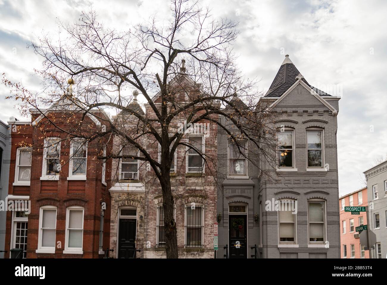 Case di fila nel bel quartiere di Georgetown a Washington, DC. Foto Stock