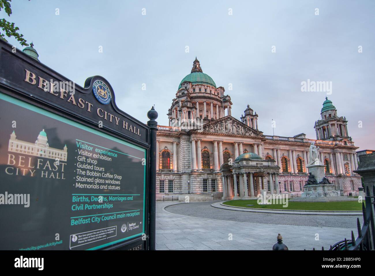 Belfast City Hall, Irlanda del Nord Regno Unito Foto Stock