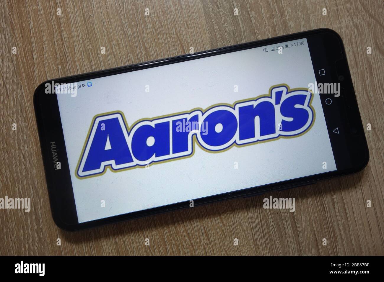 Logo Aaron`s, Inc. Visualizzato sullo smartphone Foto Stock