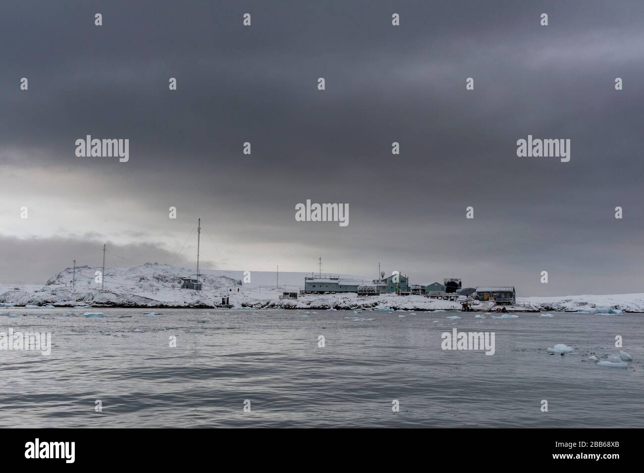 Base di ricerca Vernadsky, stazione Ucraina Antartica a Marina Point sull'isola di Galindez nelle isole Argentine, Antartide. Foto Stock