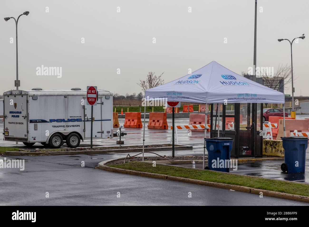 Hudson Regional Hospital di Secaucus, New Jersey sito di test per il virus Corona Covid-19. Foto Stock