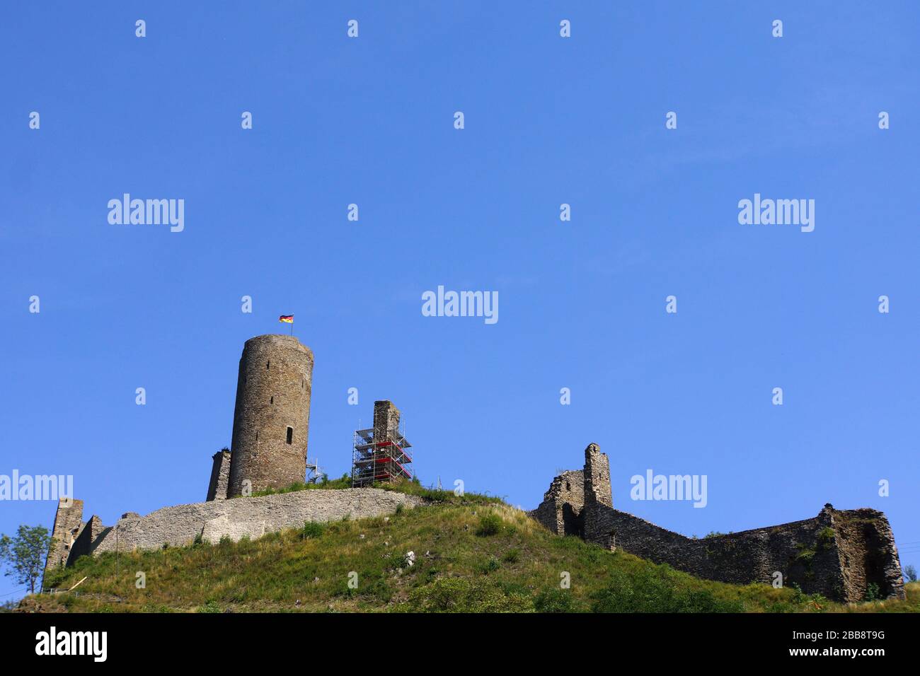 Burgruine Löwenburg, Monreal, Rheinland-Pfalz, Deutschland Foto Stock