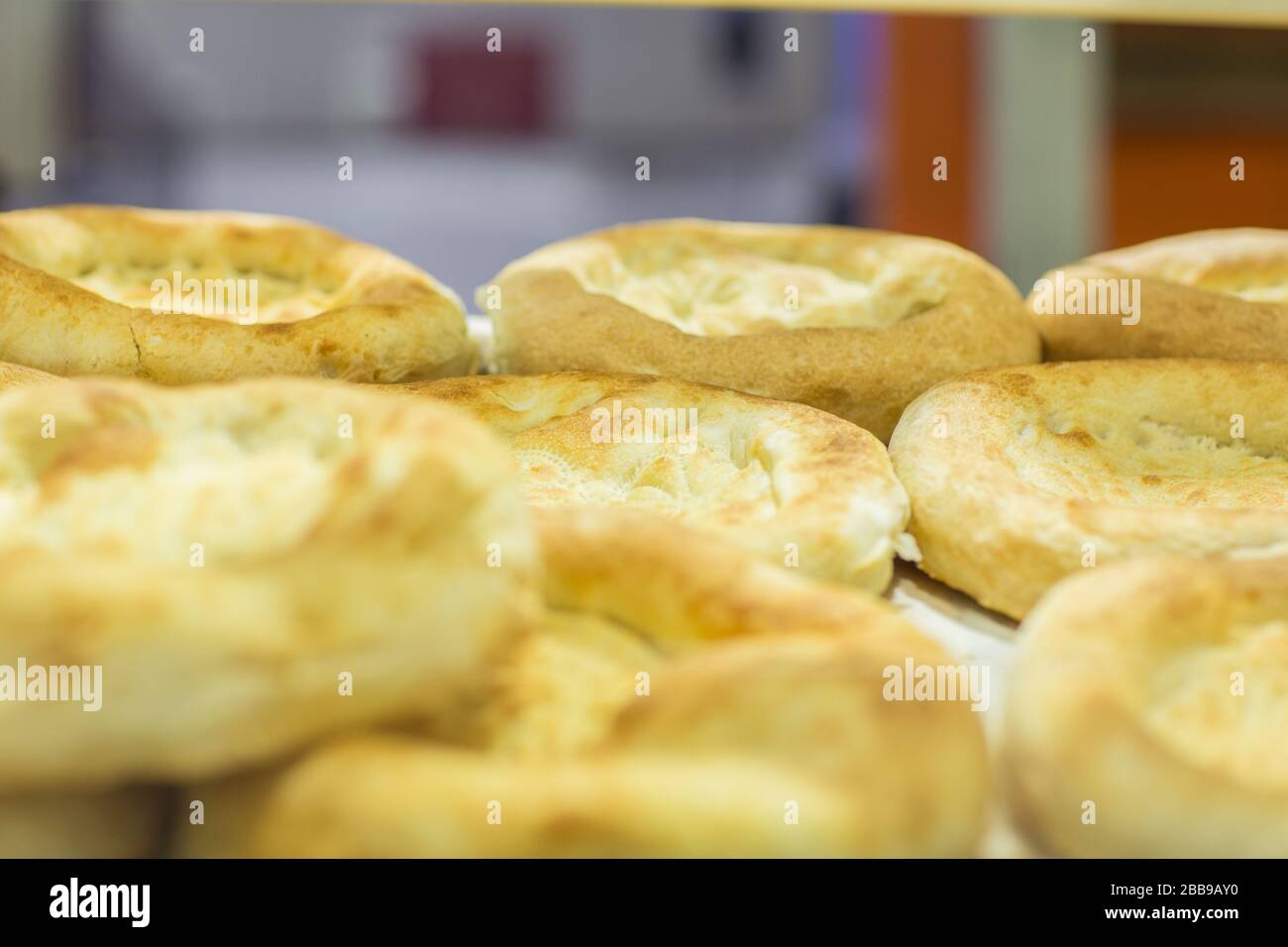 Tandyr nan o lepeshka, pane asiatico tradizionale Foto Stock