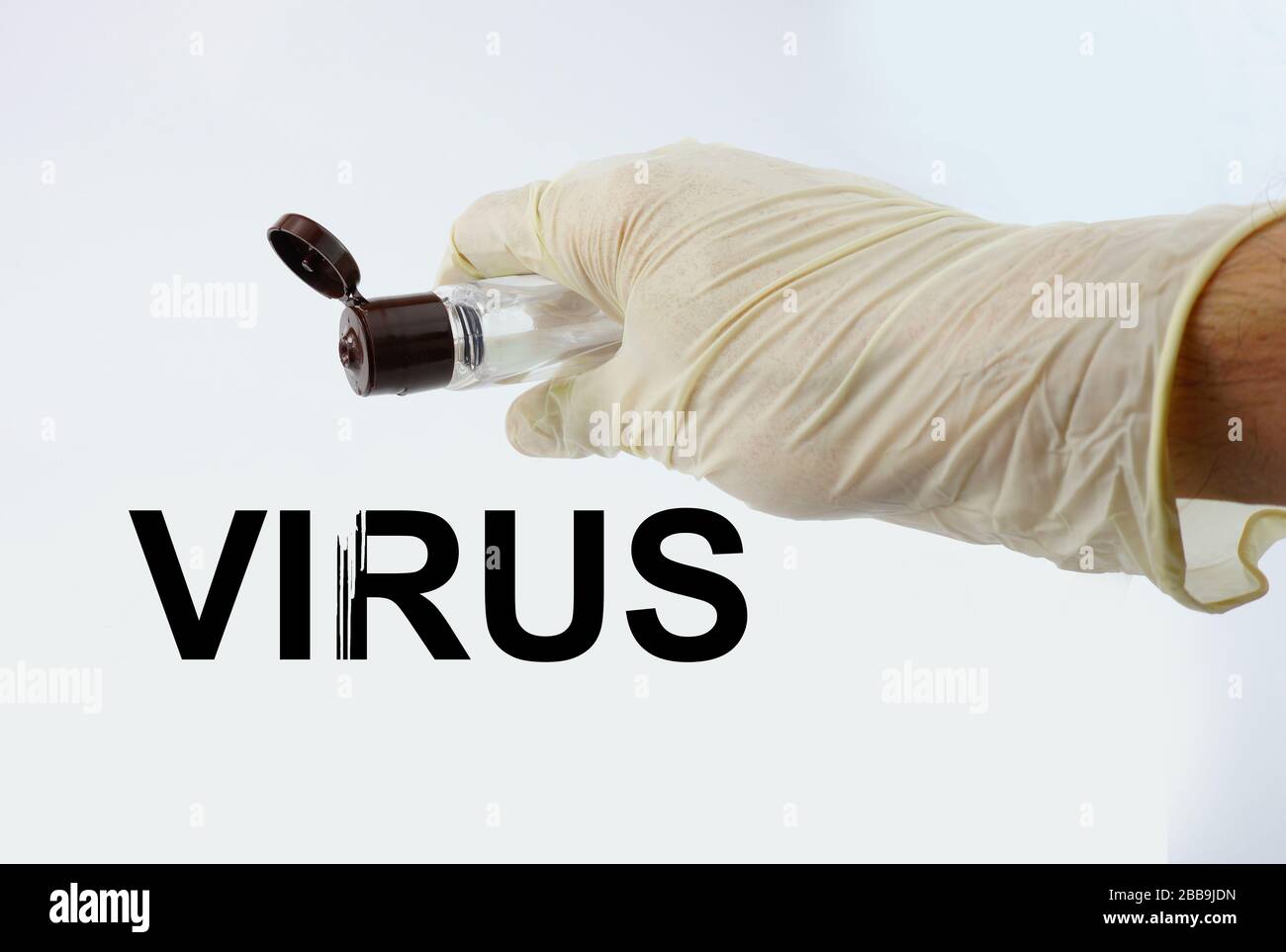 Guanti indossati dal medico per la serie di virus corona Foto Stock