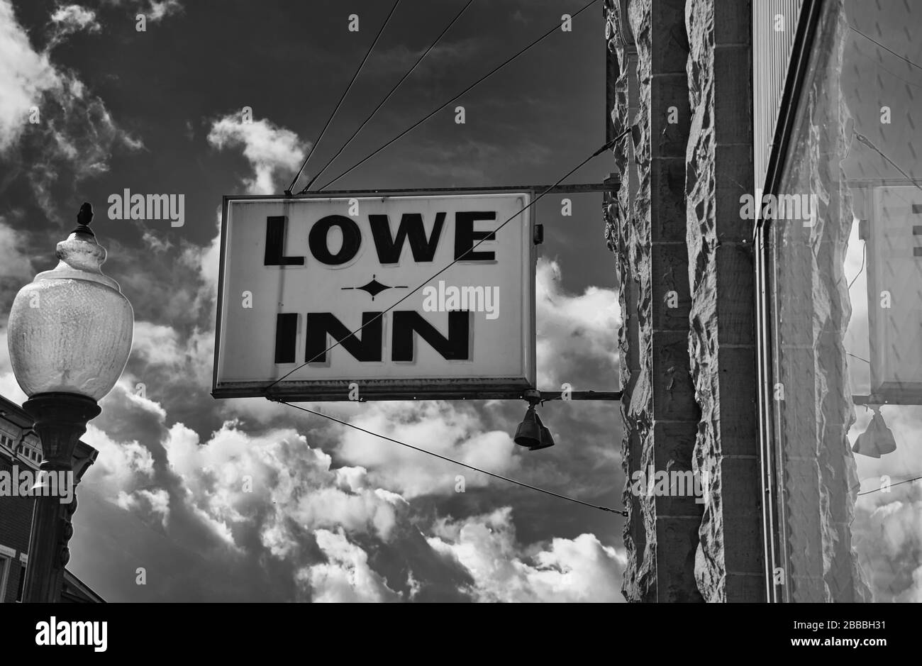 The Lowe Hotel a Pt . Piacevole WV, storico e infestato inn nella città che il Mothman chiama casa. Foto Stock