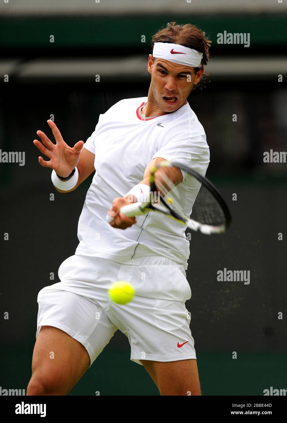 Rafael Nadal in Spagna in azione contro Steve Darcis del Belgio Foto Stock