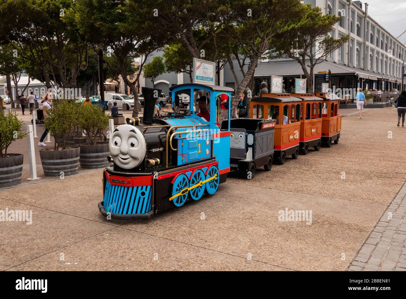 Sud Africa, Western Cape, Città del Capo, Lungomare Victoria and Alfred, negozio di giocattoli Hamleys Thomas the Tank Engine Wattman Mini Express Land Train Foto Stock