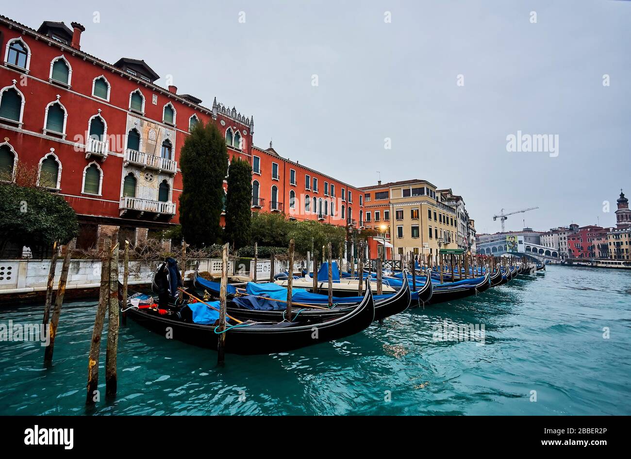 Venezia, capitale del Veneto del Nord Italia, è costruita su 118 piccole isole in una laguna del Mare Adriatico. Non ha strade, solo canali, li Foto Stock