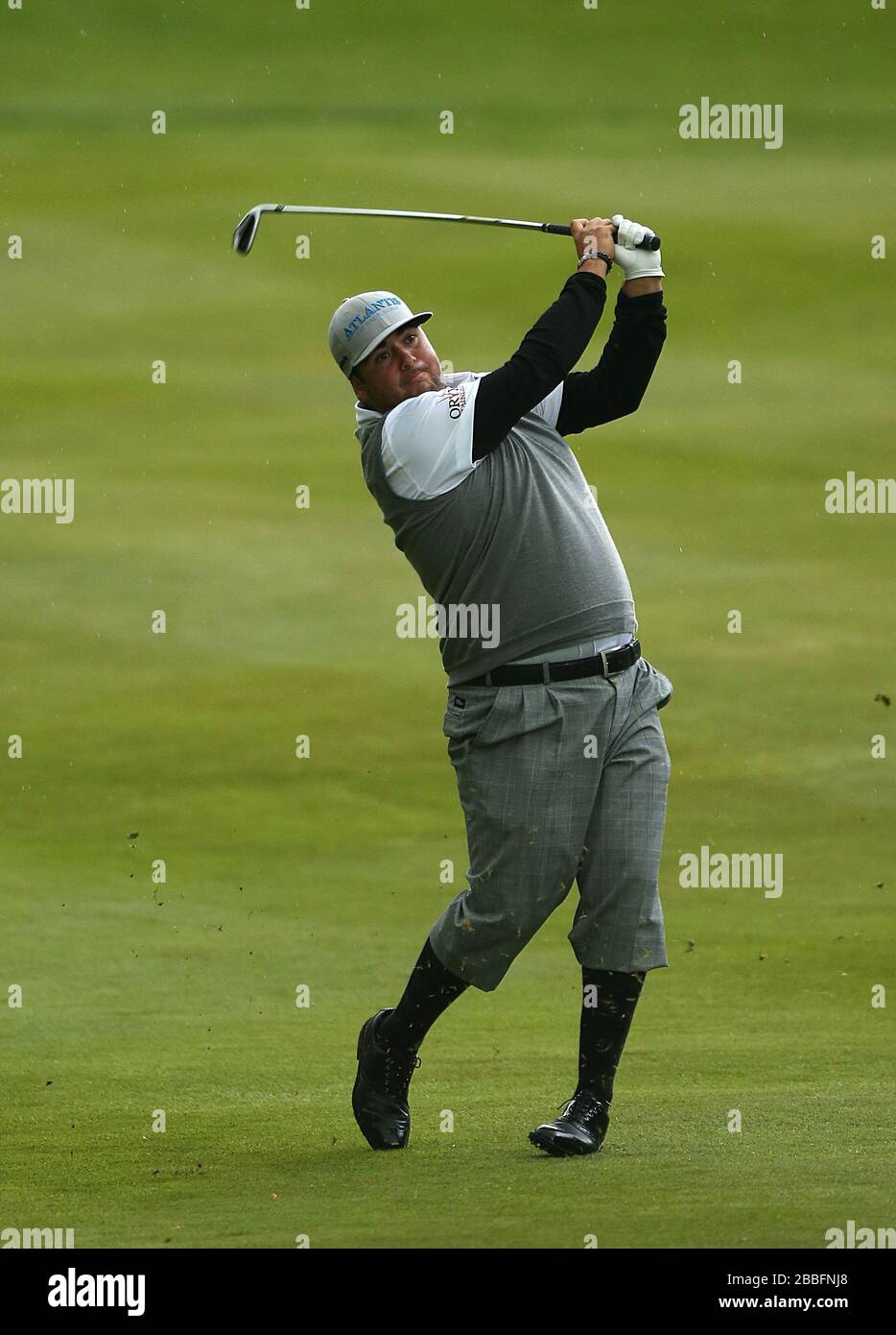 Joel Sjoholm in Svezia durante il secondo giorno del campionato PGA BMW 2013, al Wentworth Golf Club. Foto Stock