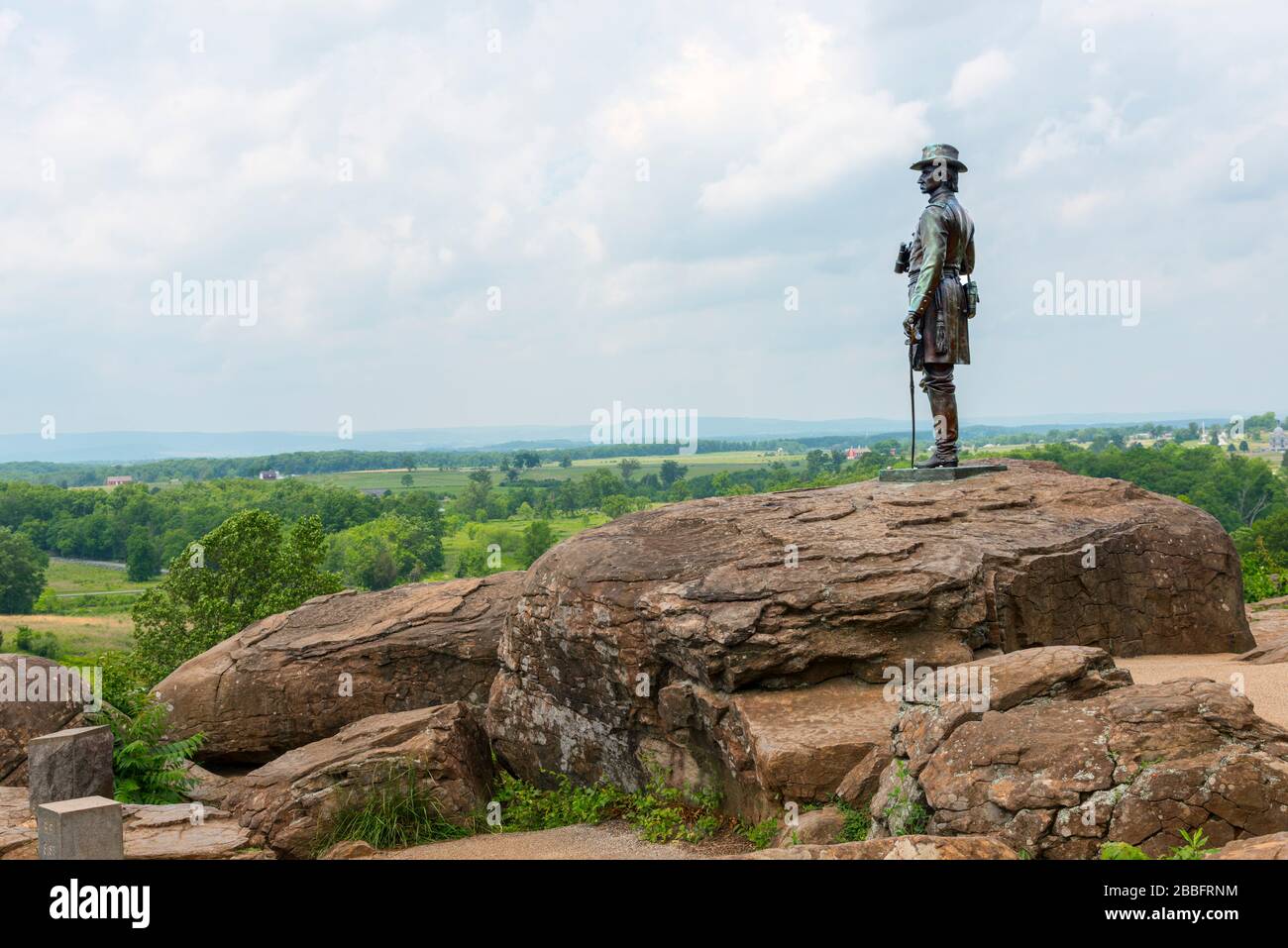Ritratto Statua del generale Gouverneur K. Warren su Little Round Top alla Valley of Death Gettysburg National Civil War Battlefield Military Park Pen Foto Stock