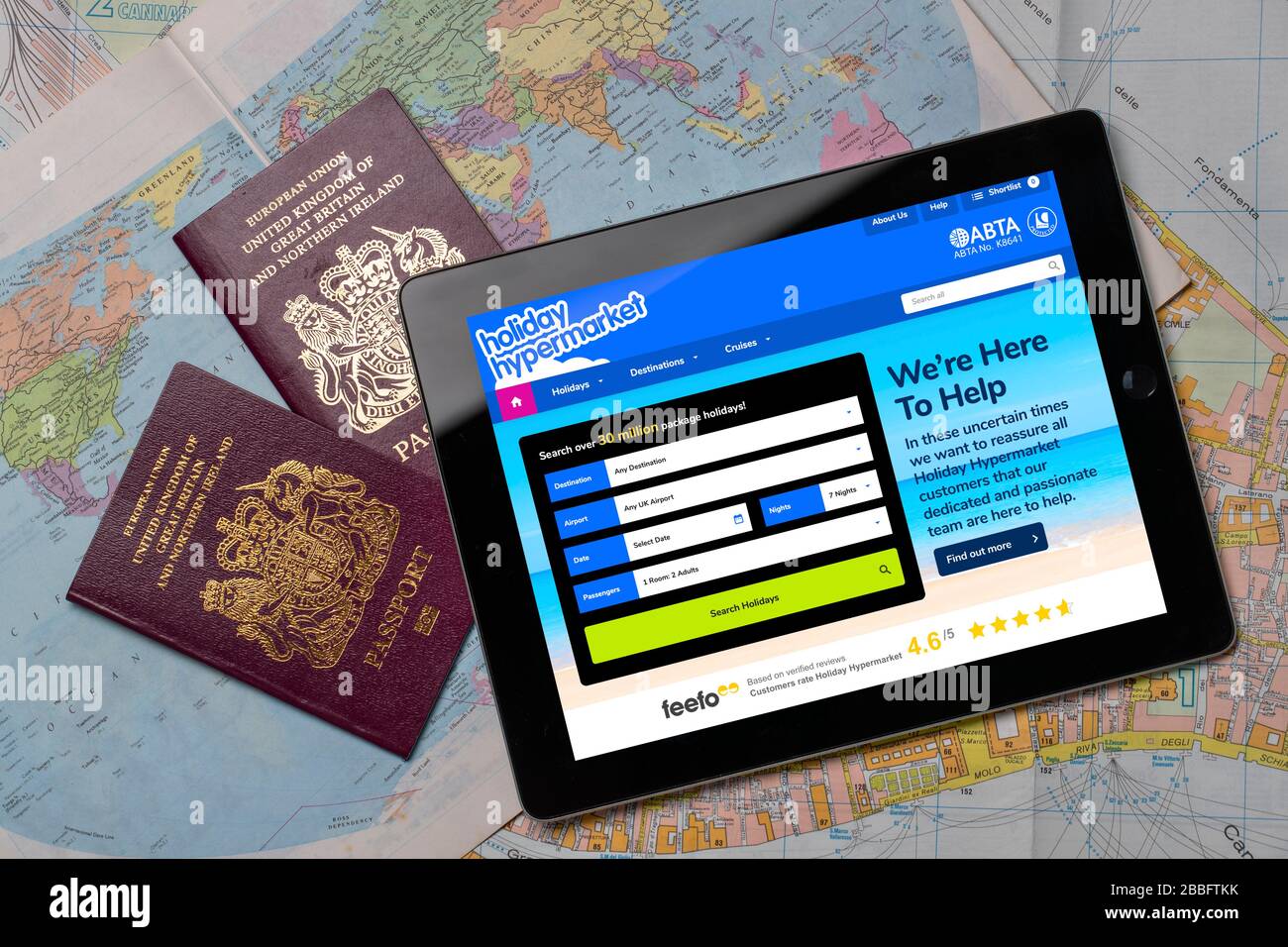 Sito web di viaggio Holiday Hypermarket su iPad o tablet. (solo per uso editoriale) Foto Stock