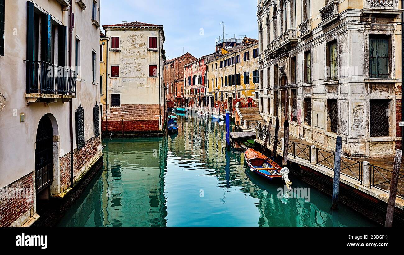 Venezia, capitale del Veneto del Nord Italia, è costruita su 118 piccole isole in una laguna del Mare Adriatico. Non ha strade, solo canali, li Foto Stock