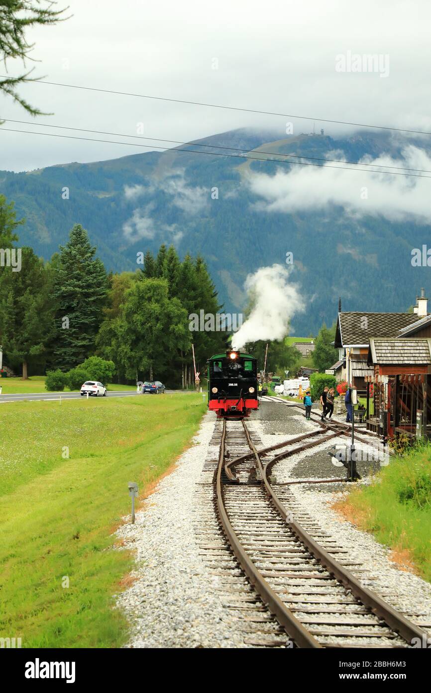 Taurachbahn con treno a vapore in azione Foto Stock