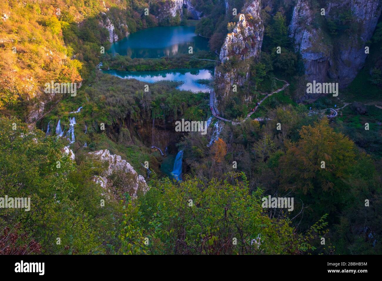 Laghi di Plitvice parco nazionale. La stagione autunnale sito UNESCO. L'autunno. La Croazia. Foto Stock