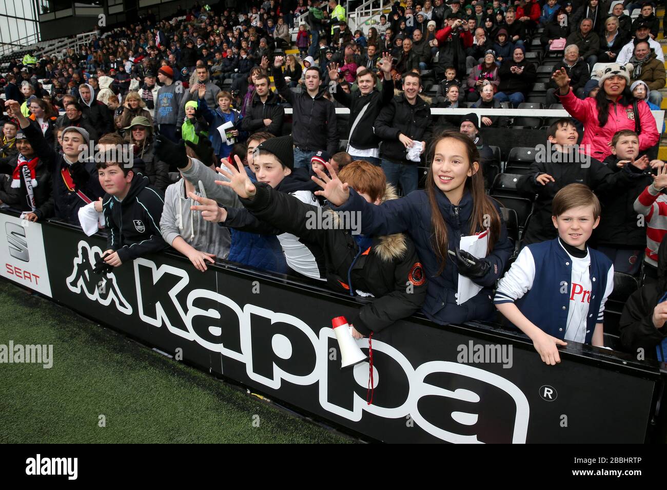 I fan di Fulham potranno godersi la giornata all'aperto presso il Craven Cottage Foto Stock