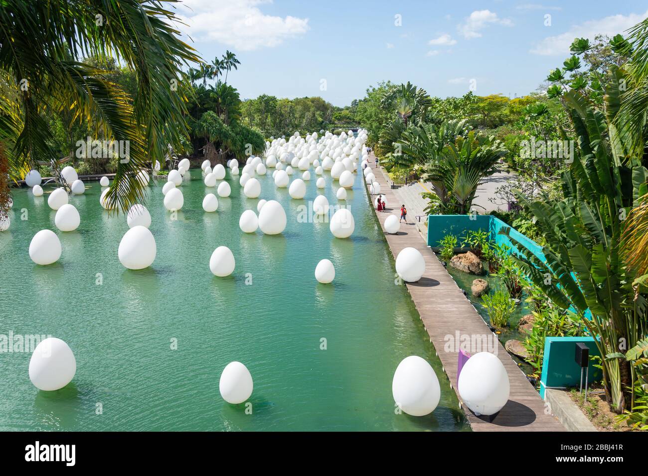 Bolle d'arte sul lago Dragonfly in Gardens by the Bay, Downtown Core, Marina South, Singapore Foto Stock