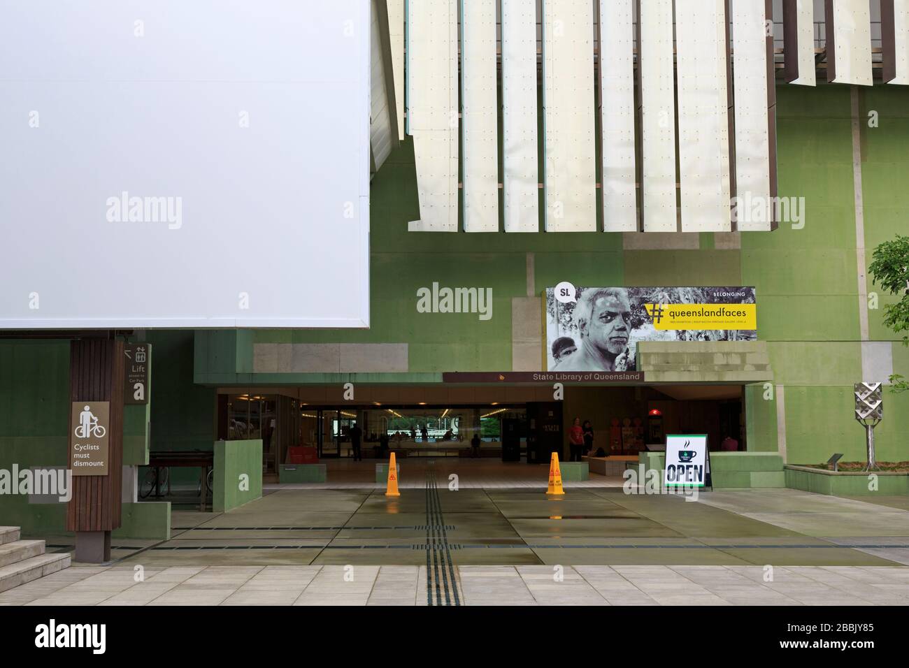 Biblioteca di Stato, South Bank District, Brisbane, Queensland, Australia Foto Stock