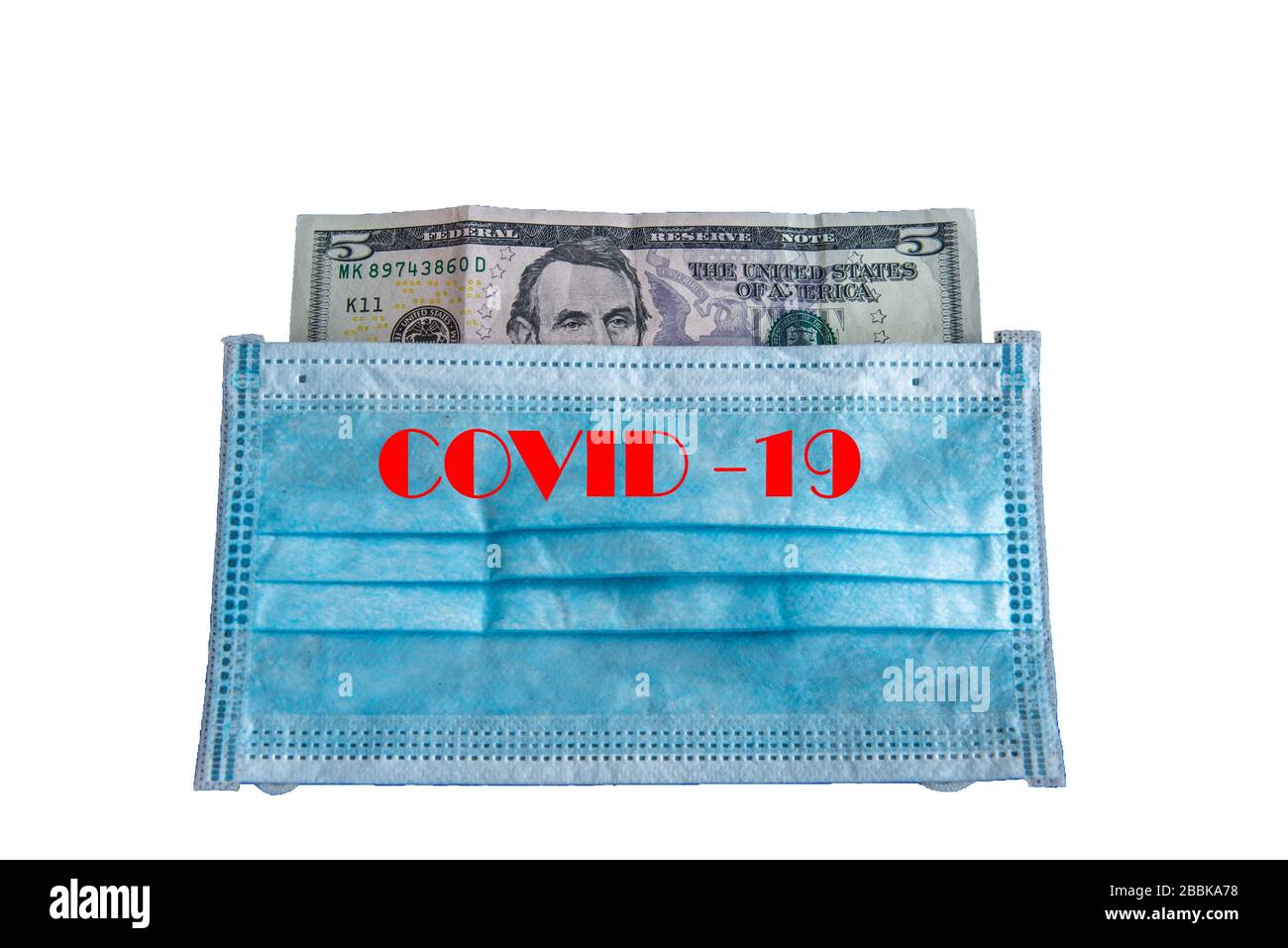 Note bancarie sotto maschera facciale - simbolo della pandemia globale del virus corona sull'economia Foto Stock