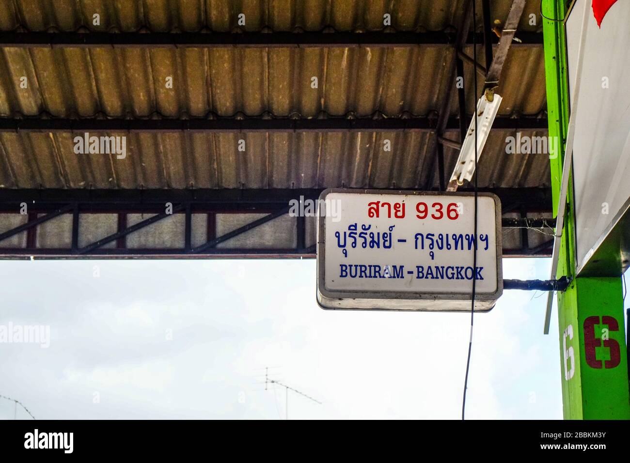 Segnaletica per la stazione degli autobus in Thailandia Foto Stock