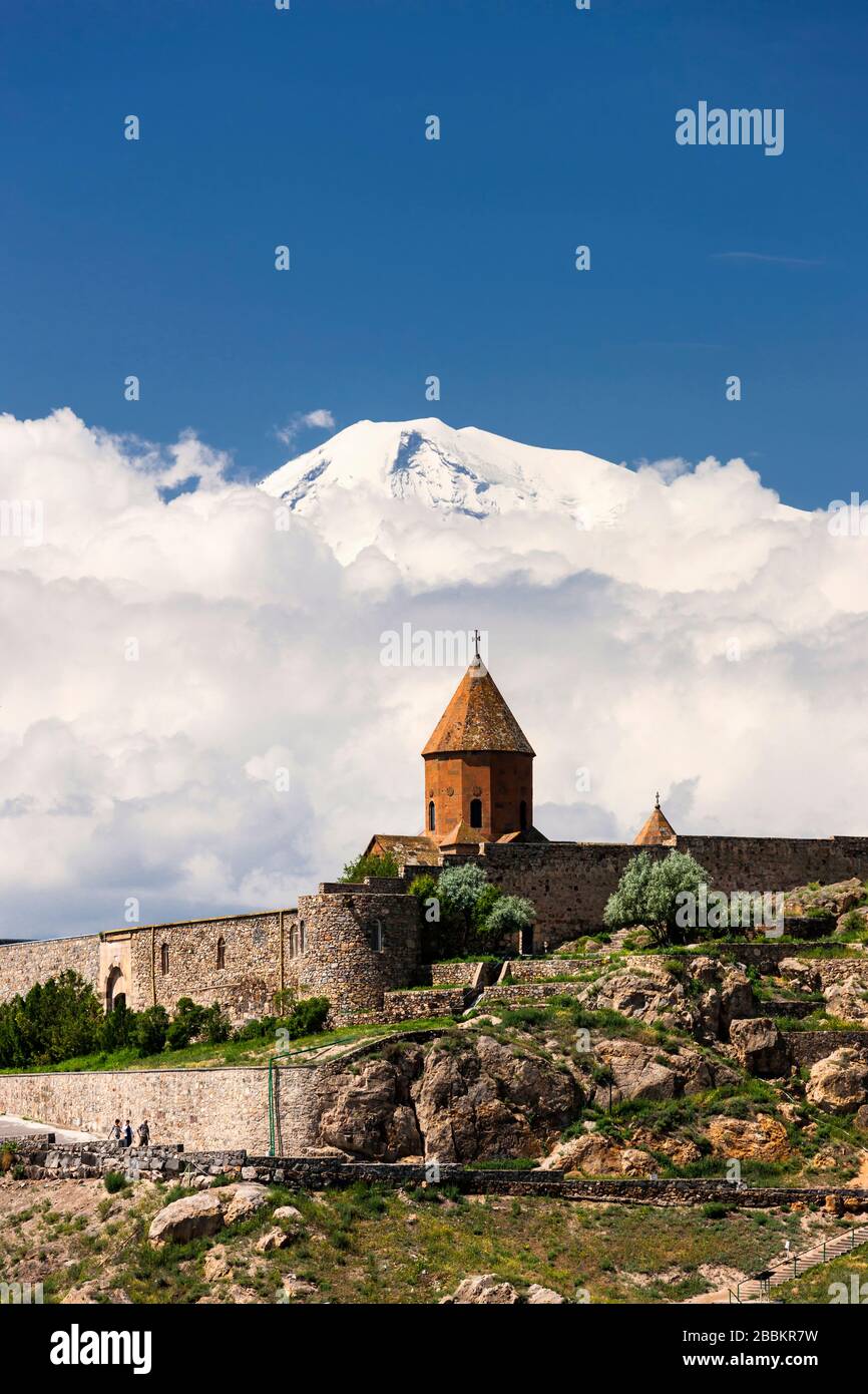 Monastero di Khor Virap e Monte Ararat (Turchia), complesso del monastero armeno, provincia di Ararat, Armenia, Caucaso, Asia Foto Stock