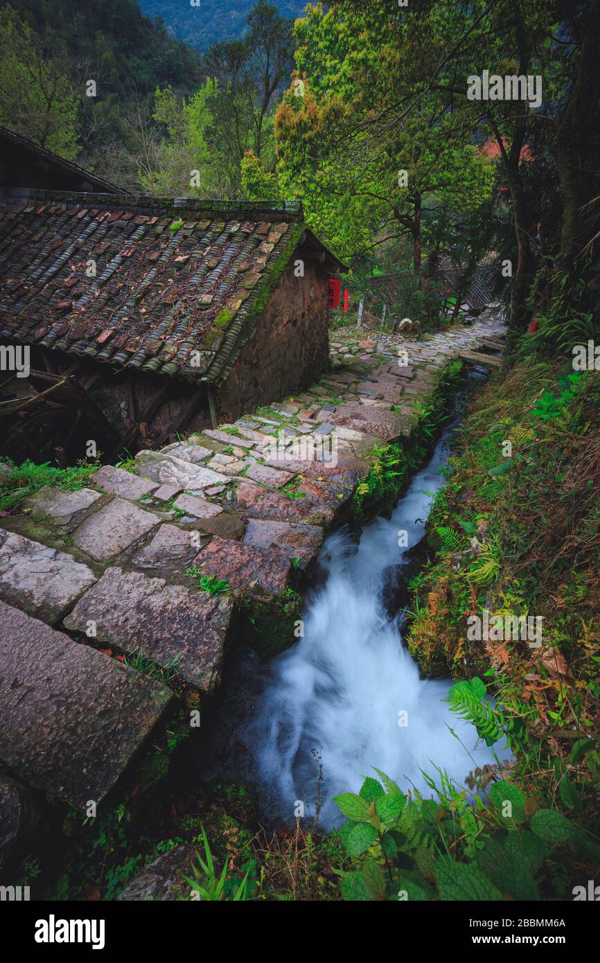 Paesaggio di campagna del villaggio tradizionale e storico della Cina Foto Stock