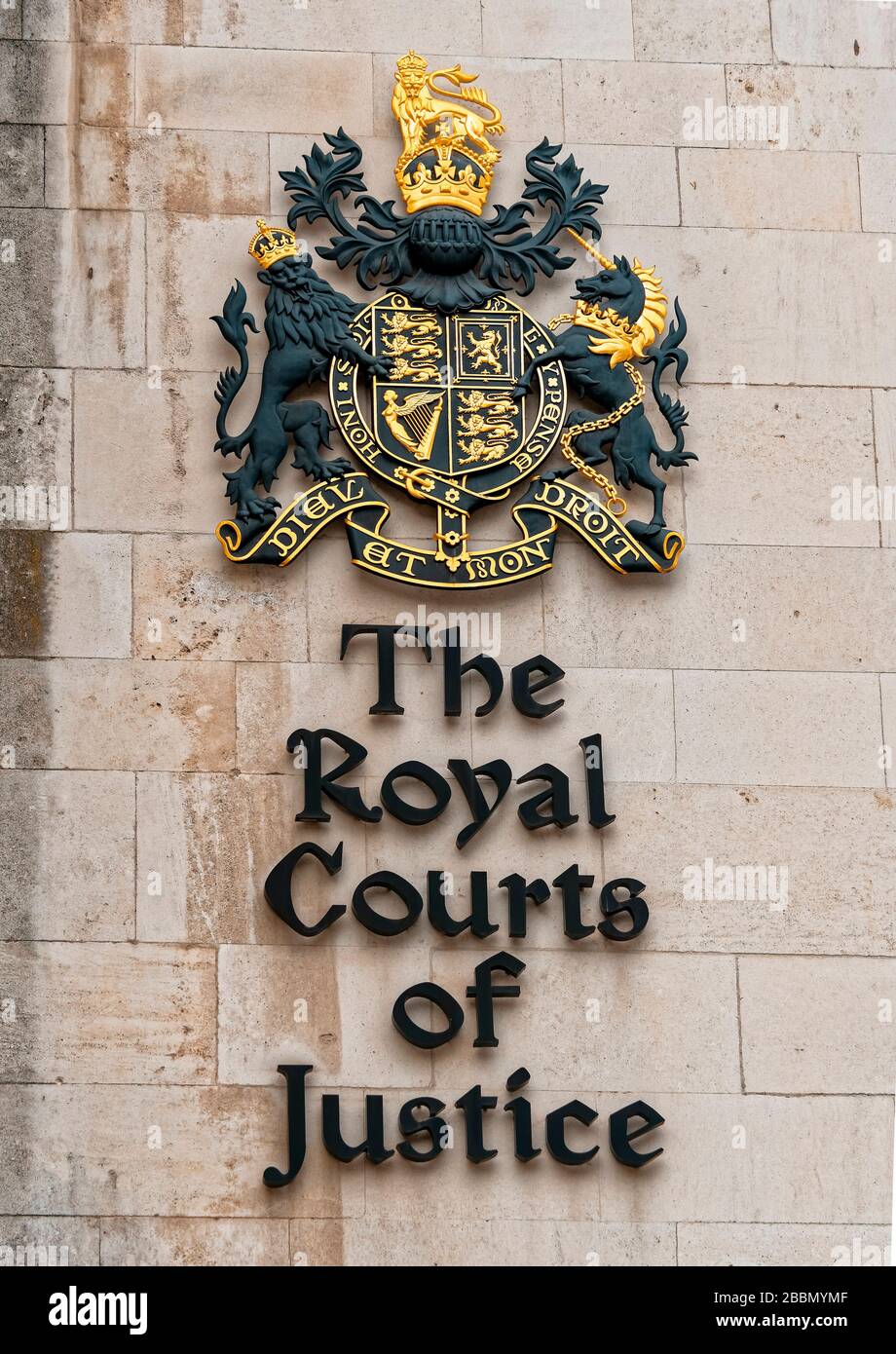 Royal Courts of Justice Sign, Strand, Londra, Inghilterra Foto Stock