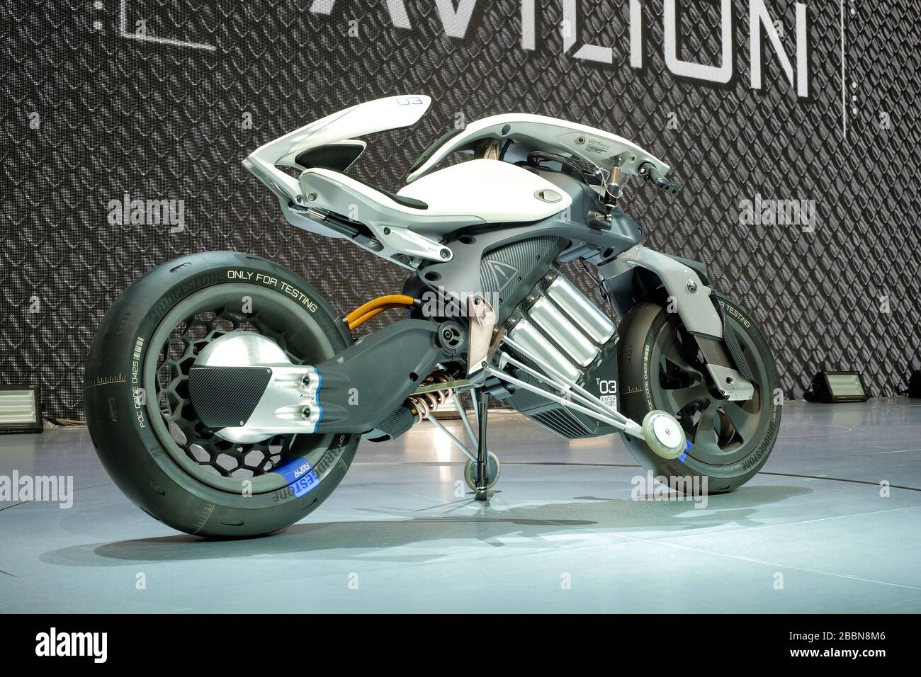 Nonthaburi-Thailand Apr 2 2018: YAMAHA MOTODROID, uno spettacolo di concept motociclistico in mostra al 39th Bangkok International Motor Show 2018 Foto Stock