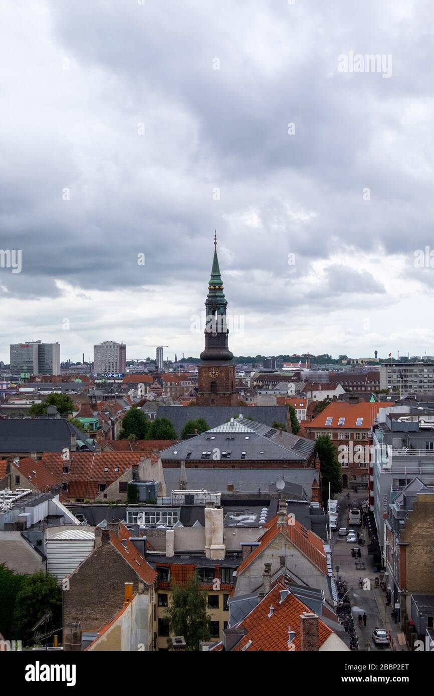 Torre della Chiesa di San Pietro a Copenhagen, Danimarca, Europa Foto Stock