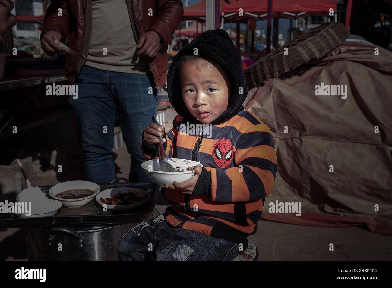 Xizang, Xizang, Cina. 1st Apr, 2020. Xian CHINA - 1 aprile 2020 - il fotografo ha impiegato dieci anni per catturare il paesaggio dell'altopiano, ognuno dei quali è grande. Credito: SIPA Asia/ZUMA Wire/Alamy Live News Foto Stock