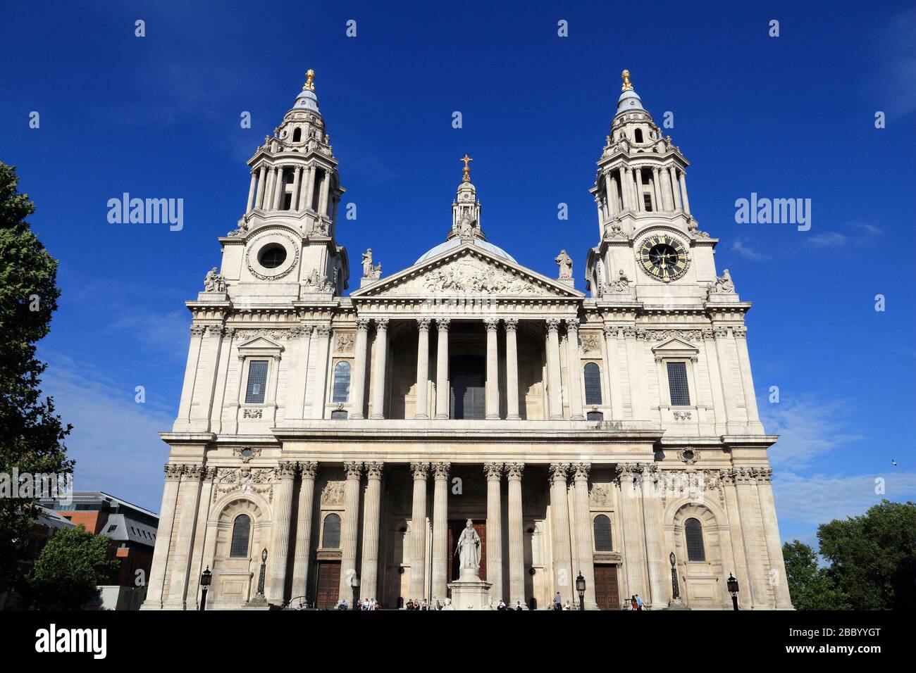 Londra, Regno Unito. Architettura della facciata della Cattedrale di San Paolo. Londra punto di riferimento. Foto Stock