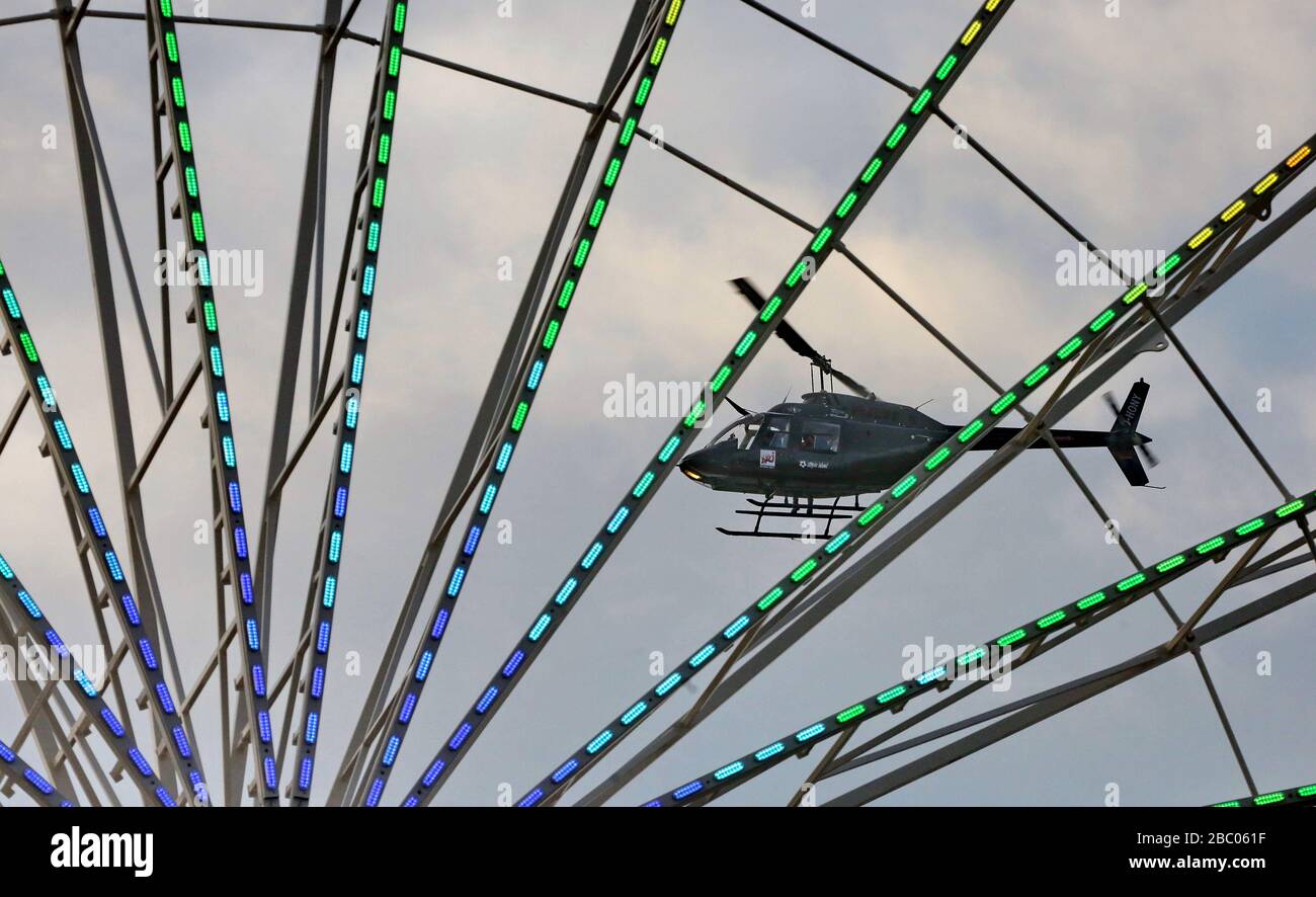 emf. Moosburg, Aquapark / Utopia Festival / ruota panoramica, volo in elicottero [traduzione automatica] Foto Stock